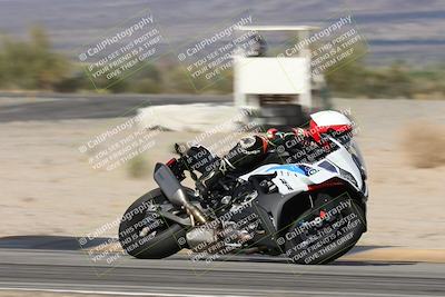 media/Nov-16-2025-Race Pace (Sun) [[8c5fa54630]]/Verified Riders/7-Turn 4 (1155am)/